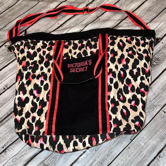 Victoria’s Secret Weekend Bag - Picture 8 of 8